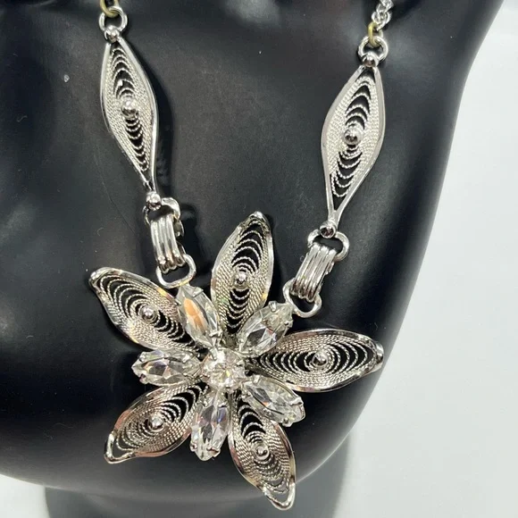 Am Lee sterling silver filigree rhinestone flower adjustable necklace rope chain - Picture 2 of 13